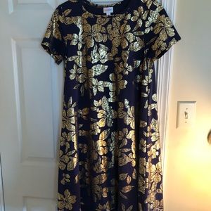 Elegant Lularoe Carly
